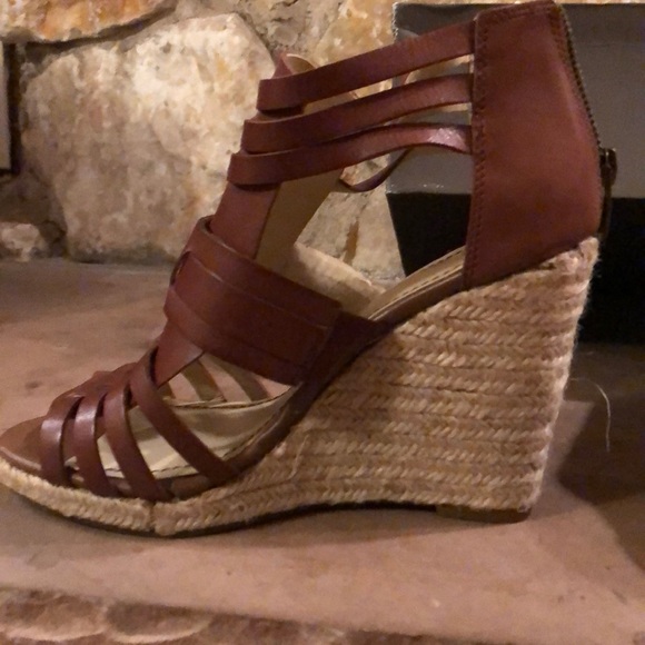 Brand new leather wedges - Picture 2 of 3